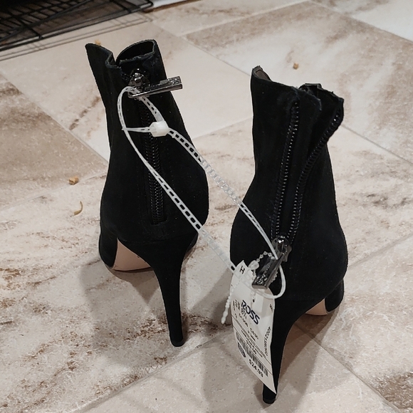 Jessica Simpson Black Heels - Picture 3 of 6